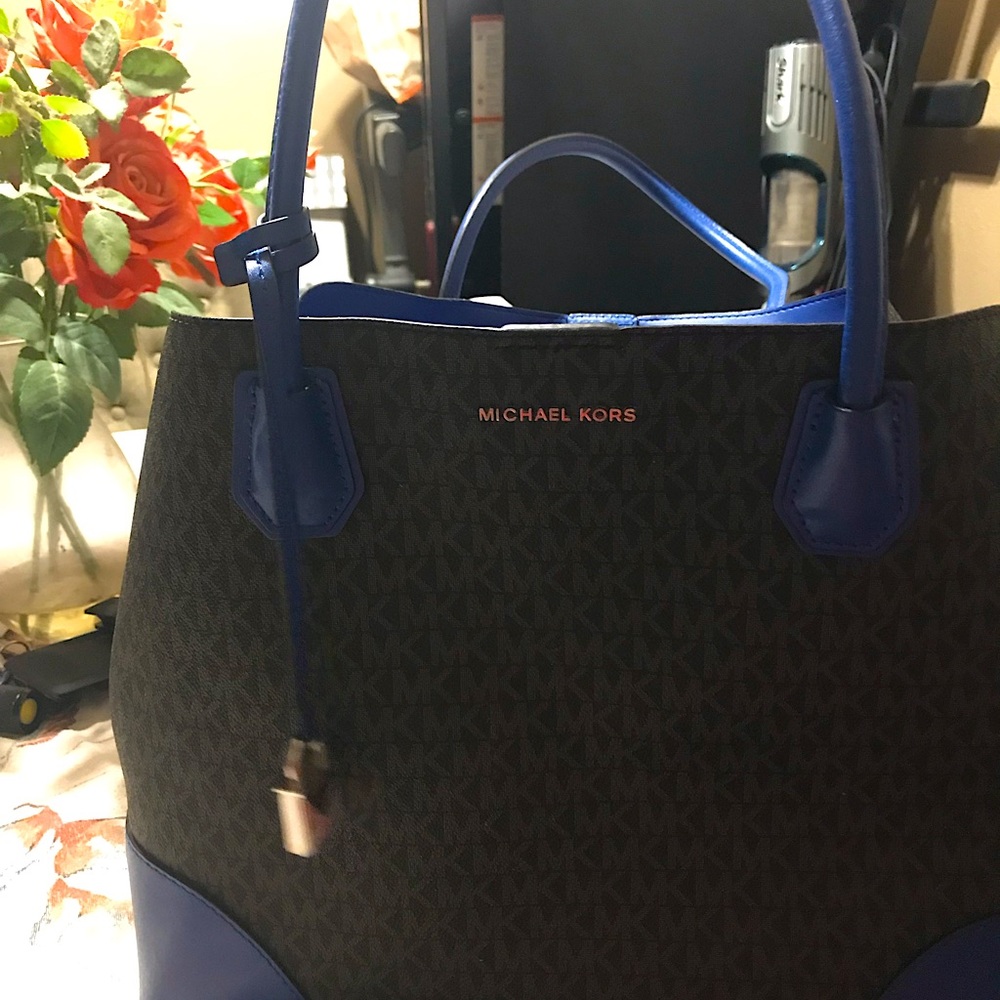 Like new Michael Kors handbag